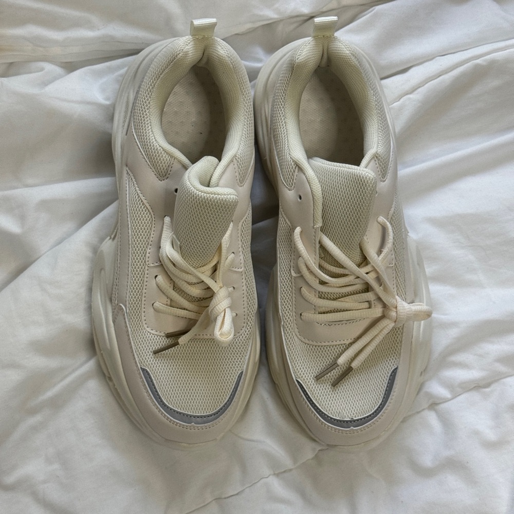 Women Size 10 Chunky Sneaker